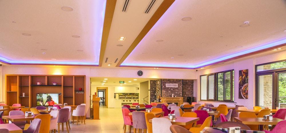 Golden Inn Hotel Uzungoel Bagian luar foto