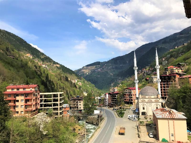 Golden Inn Hotel Uzungoel Bagian luar foto