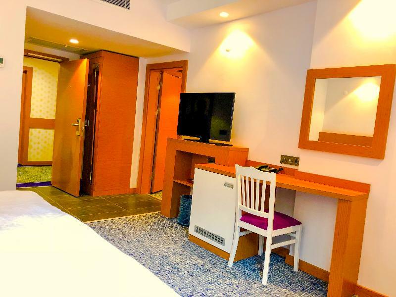 Golden Inn Hotel Uzungoel Bagian luar foto