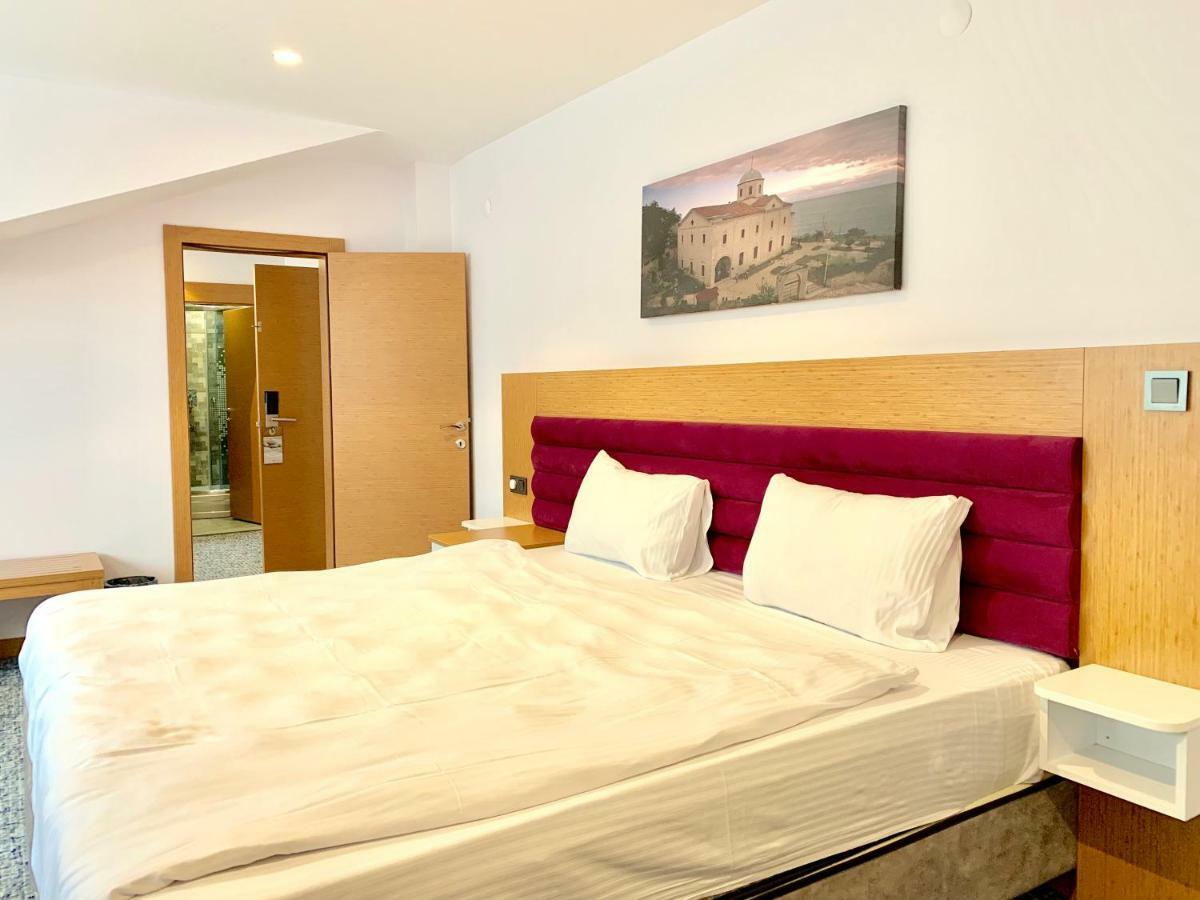 Golden Inn Hotel Uzungoel Bagian luar foto