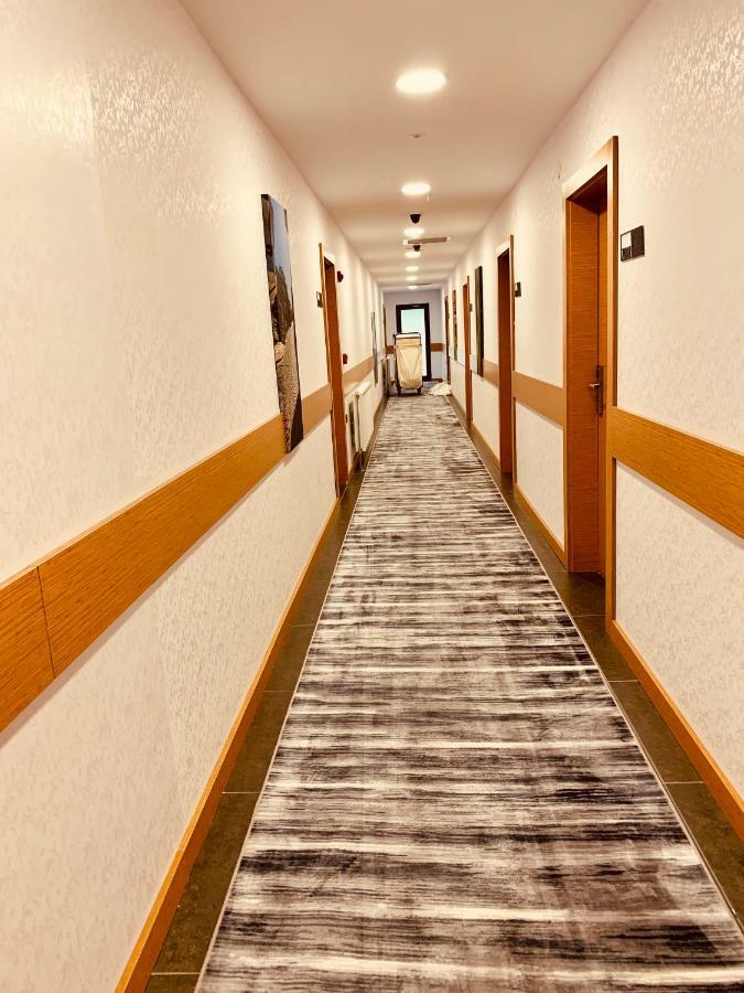 Golden Inn Hotel Uzungoel Bagian luar foto